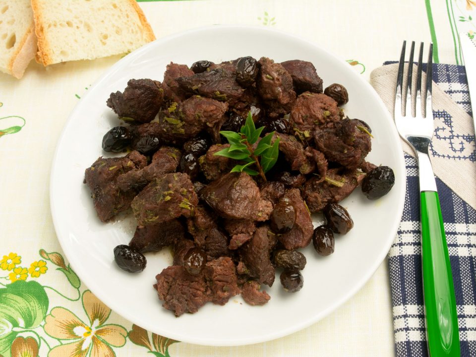 Bocconcini di Cinghiale con olive - Sandàra